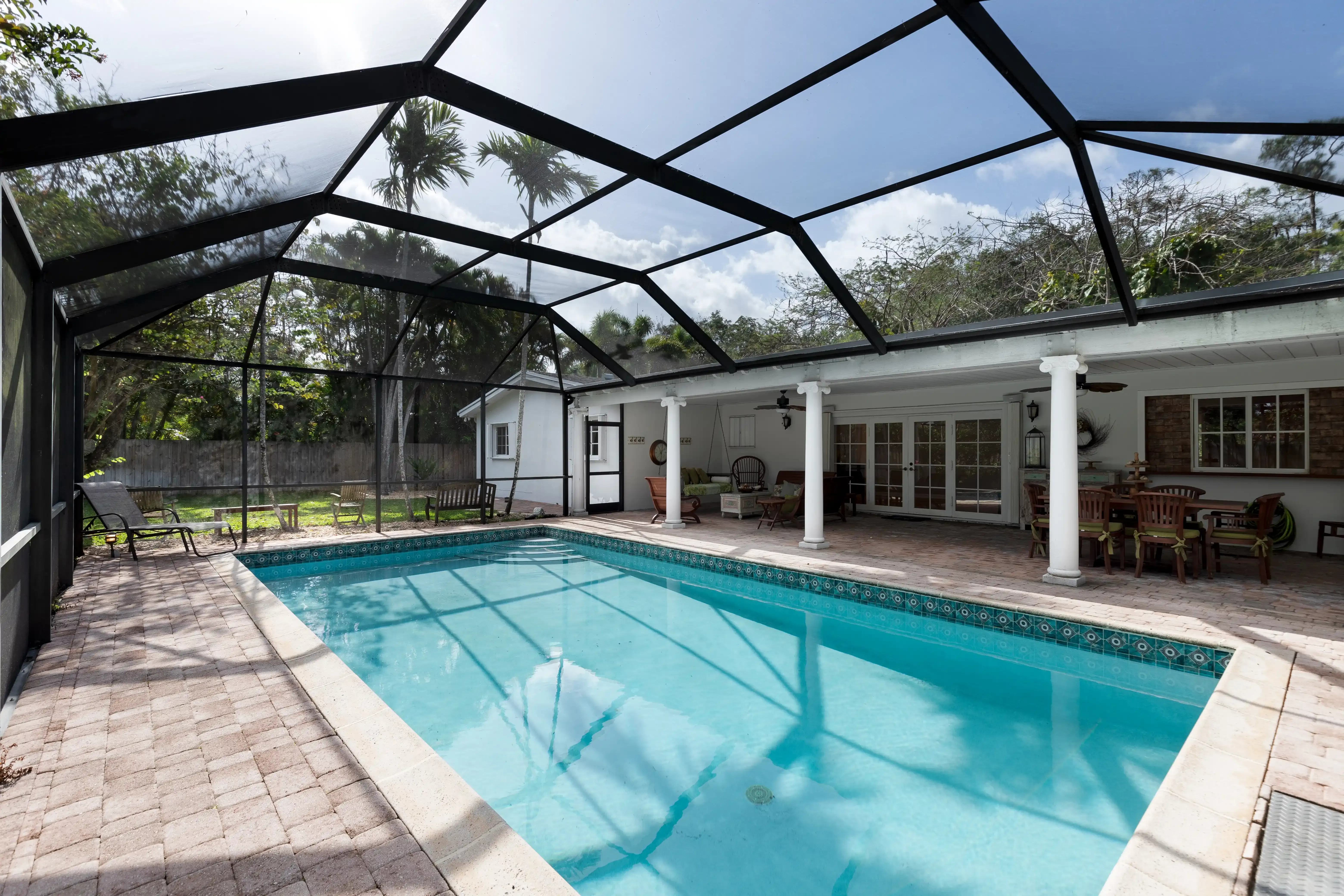 Image devis abri de piscine 4 abri piscine coulissant